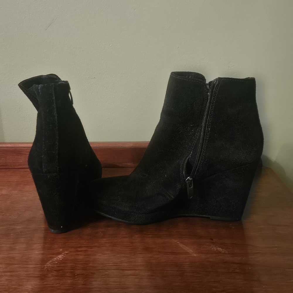 Via Spiga Black Wedge Ankle Booties